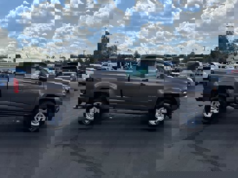 Used 2016 Chevrolet Colorado W/T w/ WT Convenience Package image 5