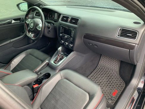 Used 2014 Volkswagen Jetta GLI image 19