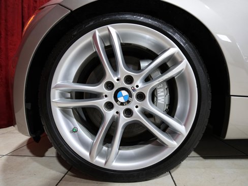 Used 2013 BMW 135i Convertible image 8