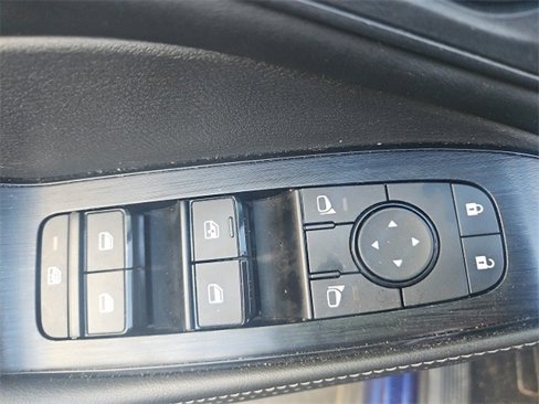 Used 2023 Nissan Rogue SV w/ SV Premium Package image 8
