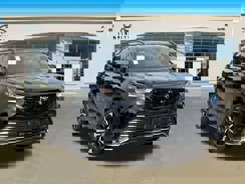 Used 2021 Toyota Highlander XSE image 2
