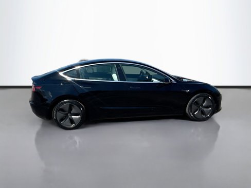 Used 2019 Tesla Model 3 image 4