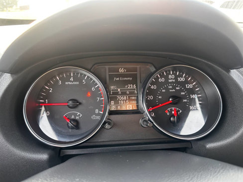 Used 2013 Nissan Rogue SV image 11