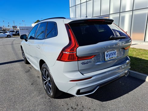 New 2025 Volvo XC60 B5 Core w/ Climate Package image 4