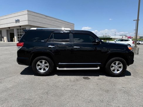 Used 2013 Toyota 4Runner SR5 image 2