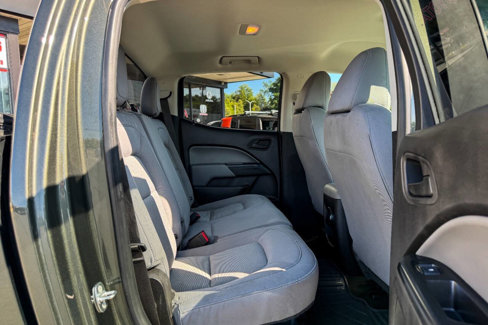 Used 2018 Chevrolet Colorado W/T w/ WT Convenience Package image 12