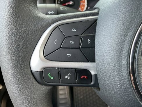Used 2023 Jeep Renegade Latitude image 22