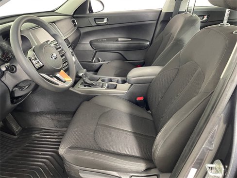 Used 2020 Kia Optima LX image 3