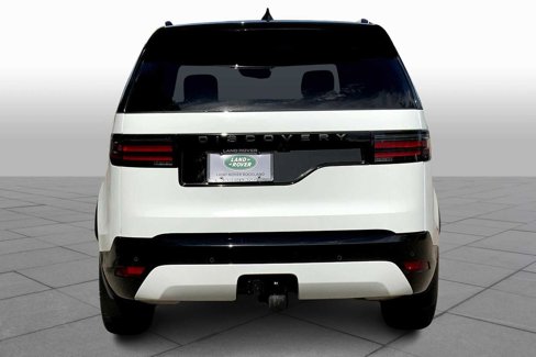 Used 2025 Land Rover Discovery Dynamic SE image 4