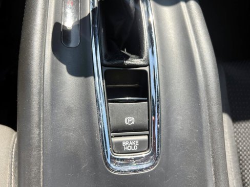 Certified 2021 Honda HR-V Sport image 26
