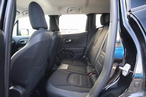 Used 2017 Jeep Renegade Altitude image 23