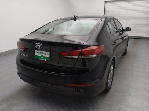Used 2017 Hyundai Elantra SE image 7