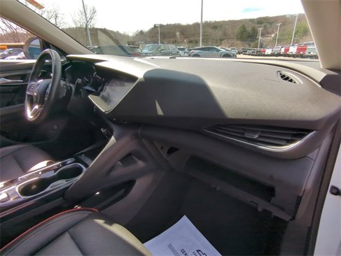 Certified 2022 Buick Envision Essence w/ Sport Touring Package image 29