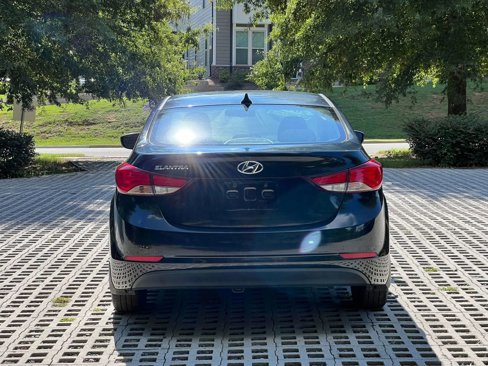 Used 2016 Hyundai Elantra SE image 6