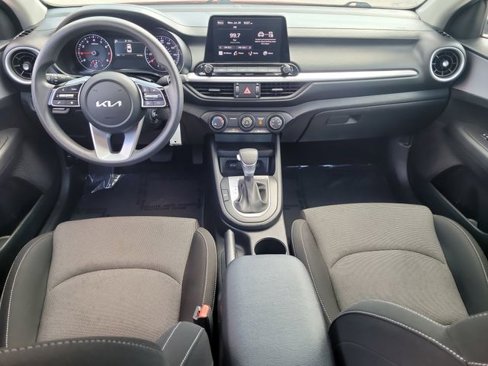 Used 2024 Kia Forte LXS w/ LXS Technology Package image 11