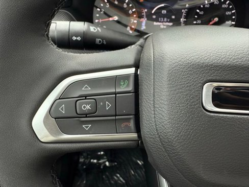 New 2025 Jeep Compass Limited image 31