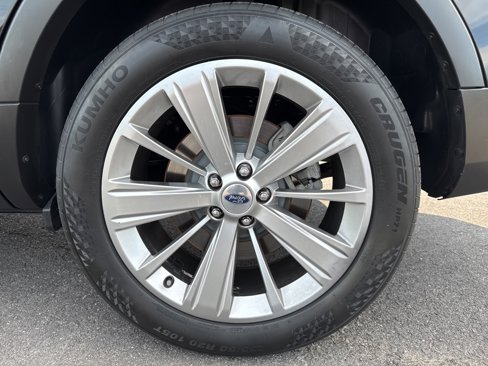 Used 2019 Ford Explorer Limited w/ Class III Trailer Tow Package image 15