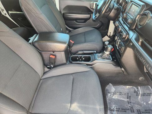 Used 2020 Jeep Wrangler Unlimited Sport image 13