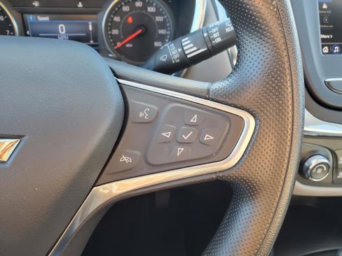 Used 2023 Chevrolet Equinox LT image 17