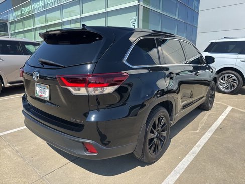 Used 2019 Toyota Highlander SE image 5