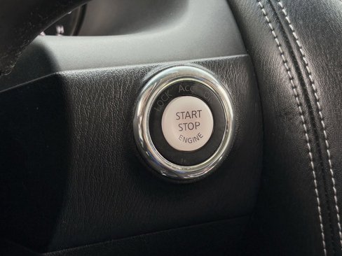 Used 2017 Nissan Armada SL image 16