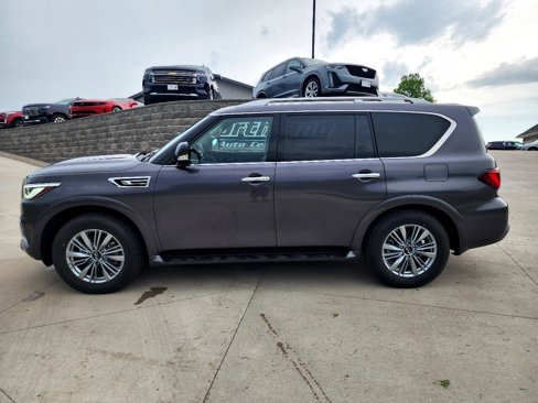 Used 2024 INFINITI QX80 Luxe image 2