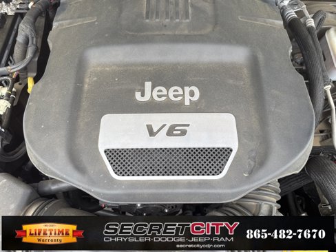 Used 2018 Jeep Wrangler Unlimited Sahara image 40