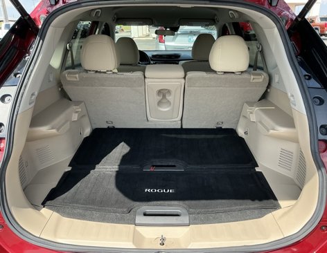 Used 2020 Nissan Rogue SV w/ Premium Package image 19