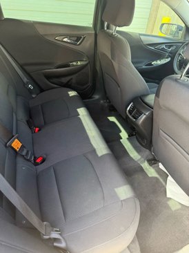Used 2017 Chevrolet Malibu LT image 11