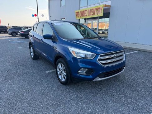 Certified 2017 Ford Escape SE image 2