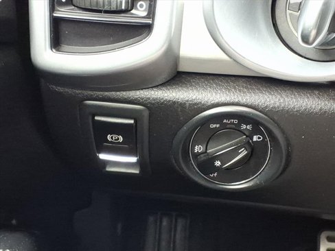 Used 2013 Porsche Cayenne GTS image 29