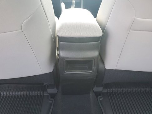 Used 2019 Toyota Corolla LE image 12