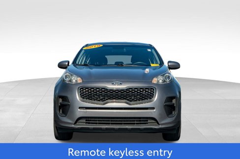 Used 2019 Kia Sportage LX image 2