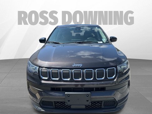 Used 2022 Jeep Compass Sport image 2
