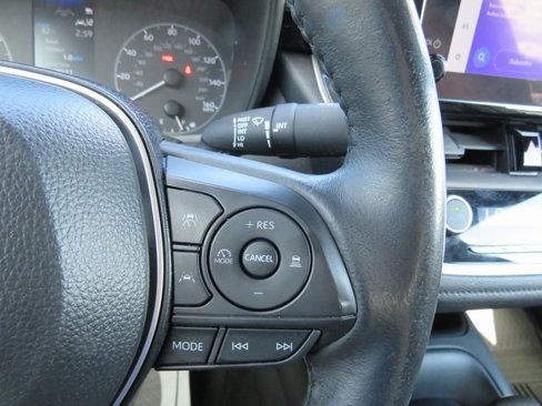 Used 2024 Toyota Corolla SE image 18