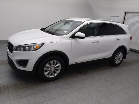 Used 2017 Kia Sorento LX w/ LX V6 Convenience Package image 2