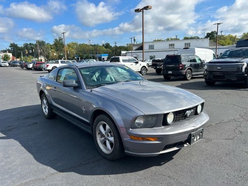Used 2007 Ford Mustang Premium image 3