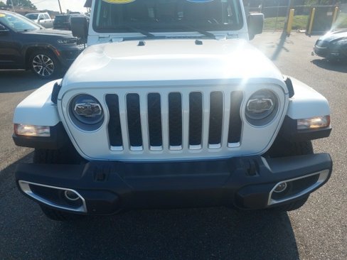 Certified 2021 Jeep Gladiator Overland w/ Popular Equipment Package image 11