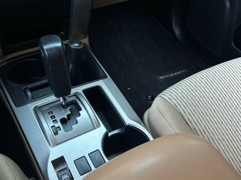 Used 2010 Toyota 4Runner SR5 image 21