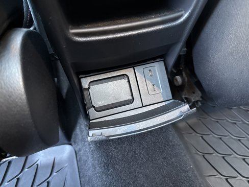 Certified 2021 Mercedes-Benz GLB 250 image 35