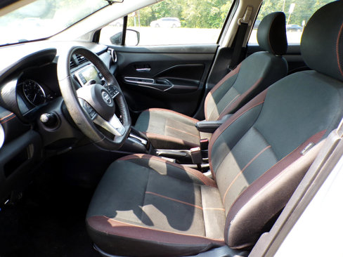 Used 2020 Nissan Versa SR w/ Convenience Package image 26