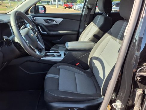 Used 2023 Chevrolet Blazer LT image 12