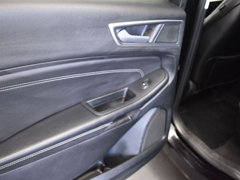 Used 2024 Ford Edge Titanium image 15