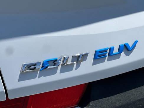 Used 2022 Chevrolet Bolt EUV LT w/ Driver Confidence Package image 32
