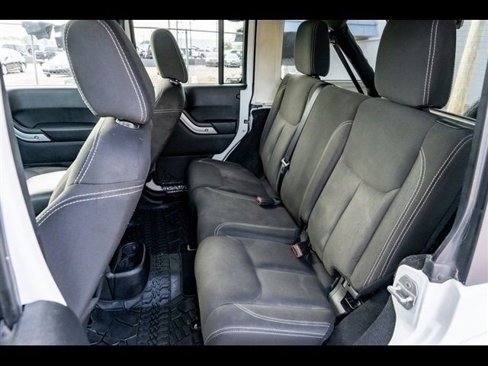 Used 2015 Jeep Wrangler Unlimited Sahara w/ Trailer Tow Group image 16