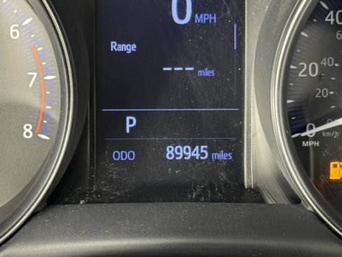 Used 2020 Toyota C-HR Limited image 33
