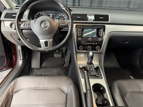 Used 2014 Volkswagen Passat 1.8T SE image 14
