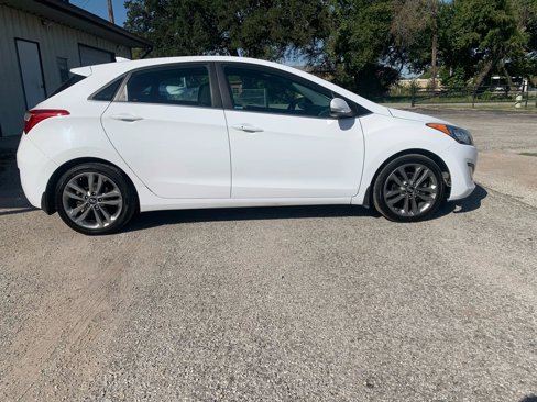 Used 2016 Hyundai Elantra GT w/ Option Group 02 image 1