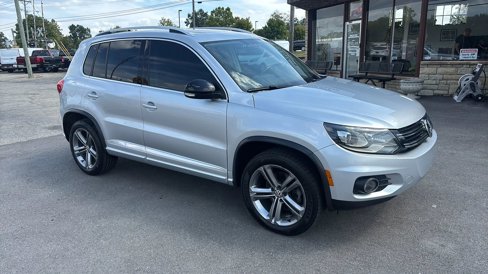 Used 2017 Volkswagen Tiguan Sport image 14