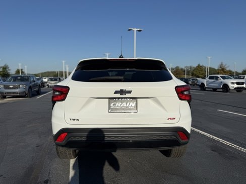 Used 2024 Chevrolet Trax RS w/ Driver Confidence Package image 6